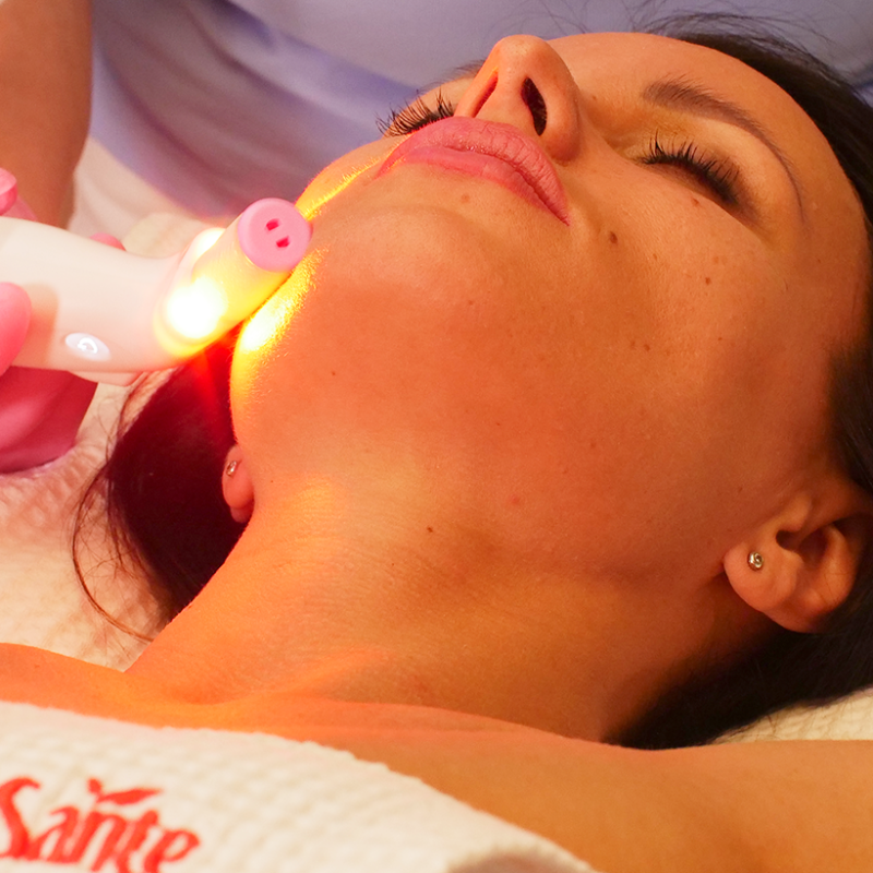 Bloomea - facial treatment